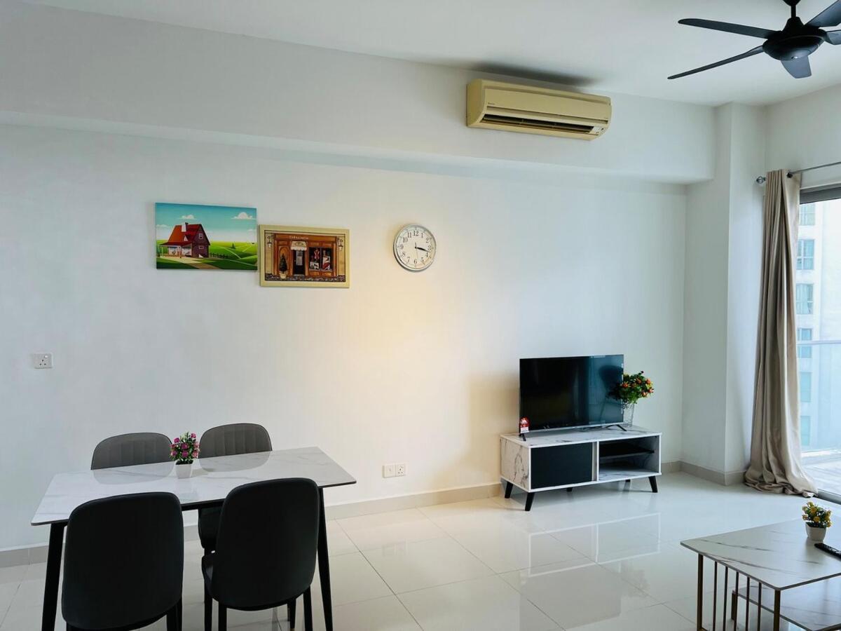 Regalia Upper View By Willow Homes Kuala Lumpur Bilik gambar